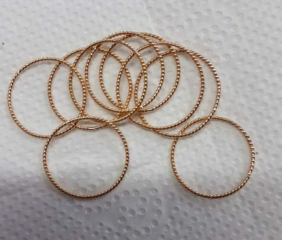 Aritos ilucion de oro 18 klts. - Joyería La Filigrana Trujillo