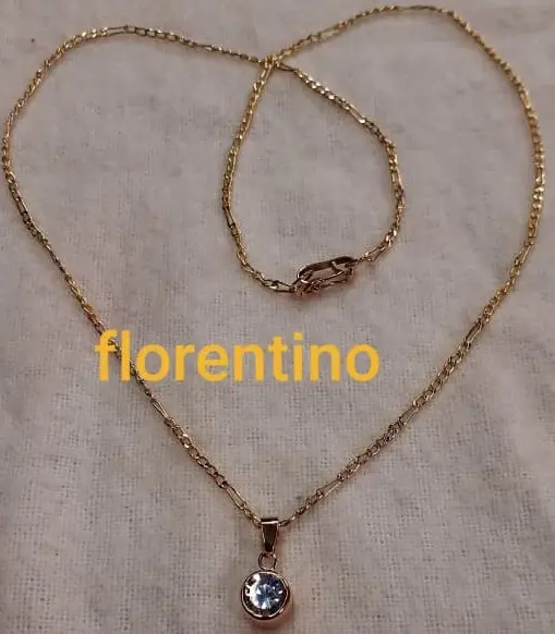 Cadena con dije de piedra - Joyería La Filigrana Trujillo