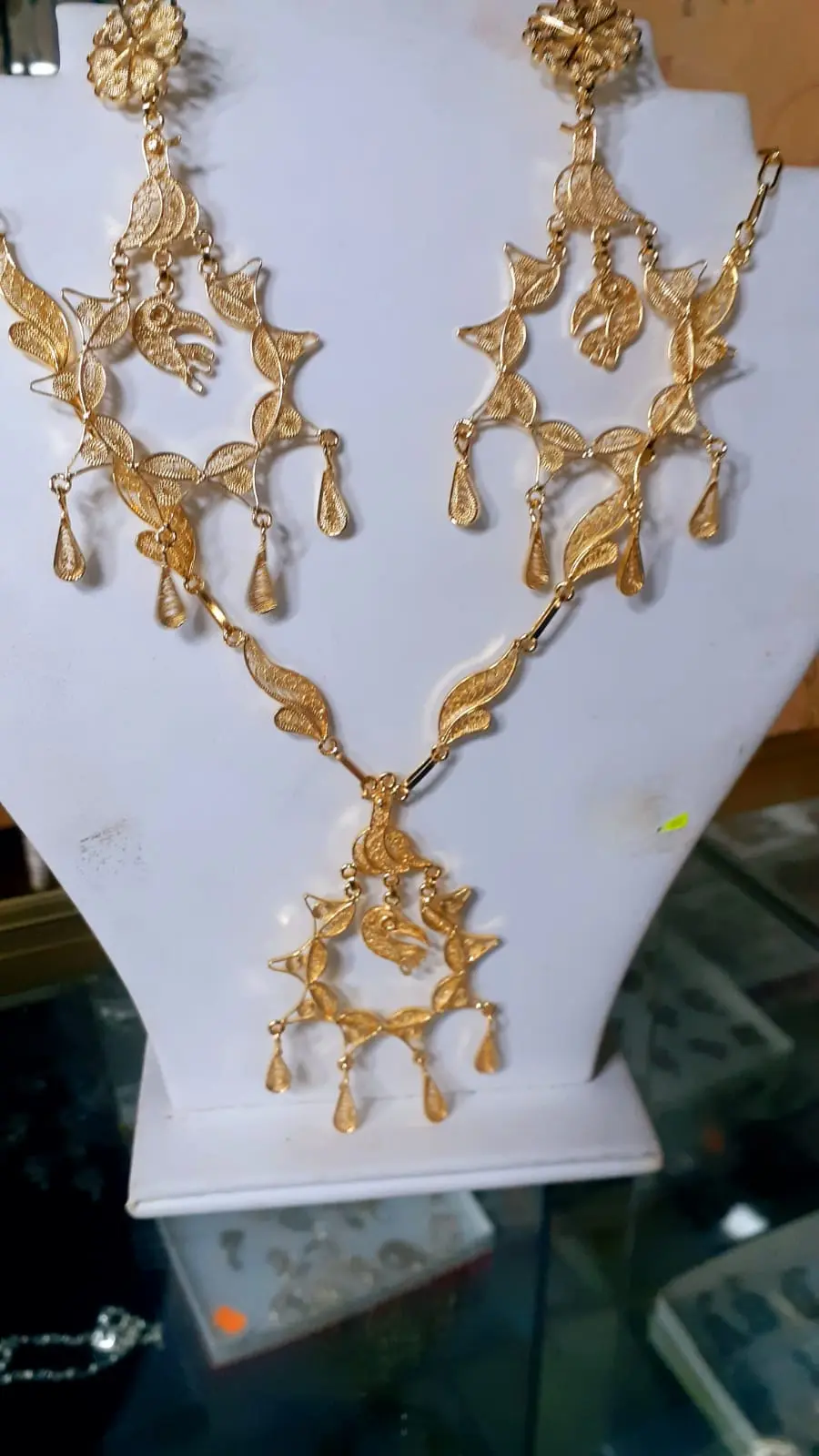 Juego de aretes y collar en plata elaborados en  filigrana - Joyería La Filigrana Trujillo