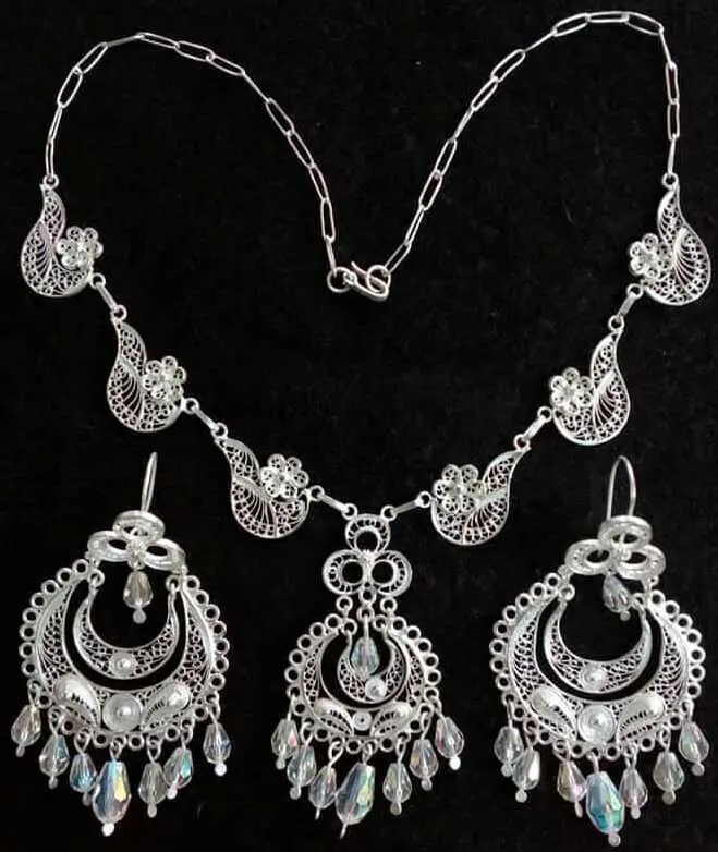 Juego de filigrana de aretes y collar - Joyería La Filigrana Trujillo