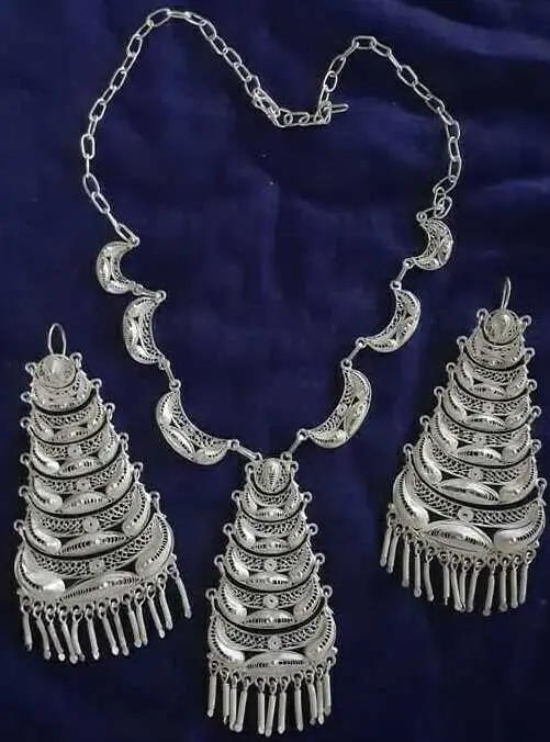 Juego de filigrana de aretes y collar - Joyería La Filigrana Trujillo