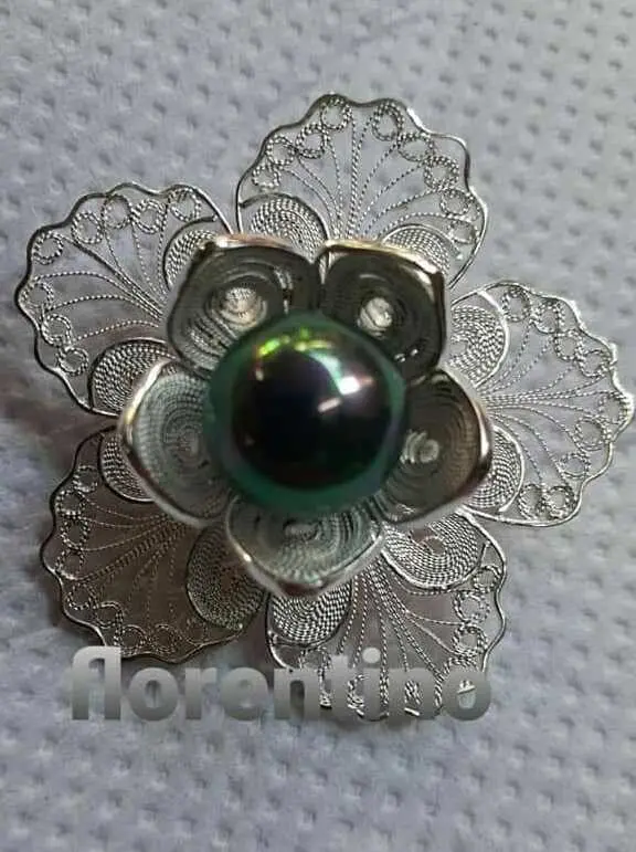 Dije flor filigrana - Joyería La Filigrana Trujillo